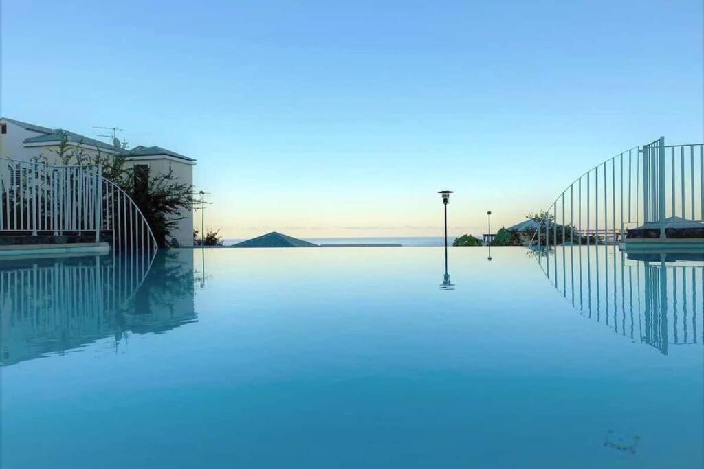 Апартаменти Beau T3 Litchi Vue Ocean Piscine Сен-Жиль-ле-Бен Екстер'єр фото
